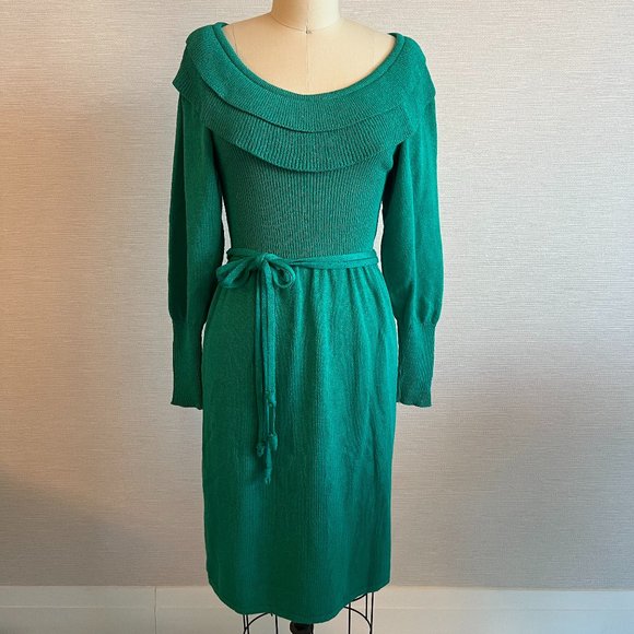 Vintage Oscar de la Renta Knit Green Long Sleeve Dress with Tie Accent Size 4